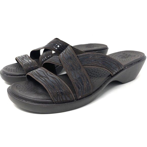 Crocs Molalla Sandals Womens Size 8 Brown Zebra Comfy Cross Strappy Slip On - Picture 1 of 13